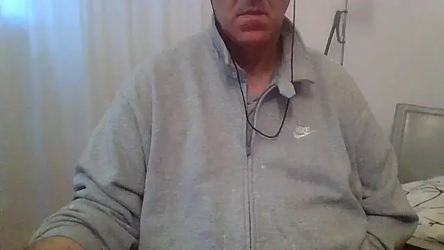 ANONIMO7735 online show from 04.18.26