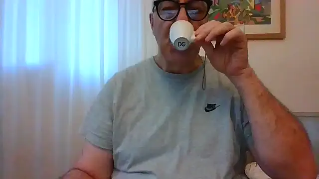 Snapshot of ANONIMO7735 chatting on 06.04.26 ANONIMO7735 online show from 06.04.26