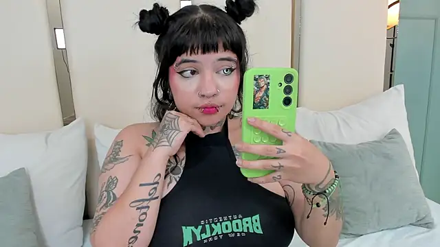 Snapshot of pink_dustt chatting on 07.19.26 pink dustt online show from 07.19.26