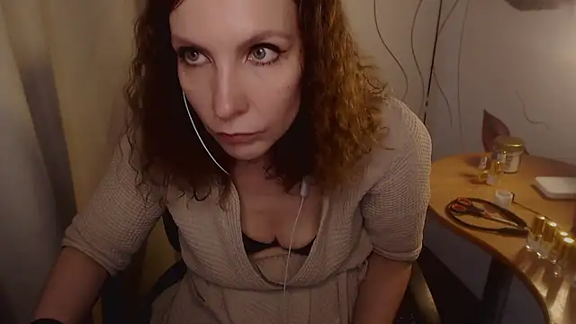 JohansonKatie online show from 01.11.25