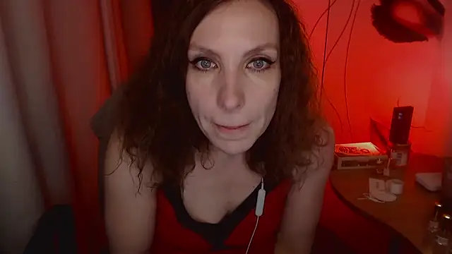 JohansonKatie online show from 01.12.25