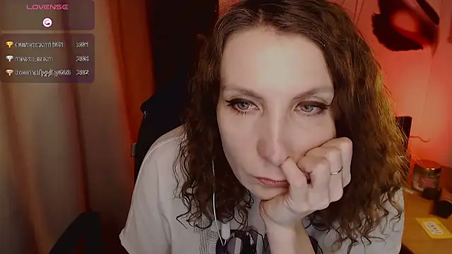 JohansonKatie online show from 01.26.25