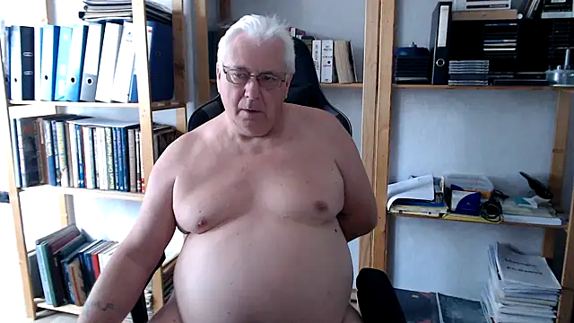 SchwanzhureXXL online show from 07.12.26