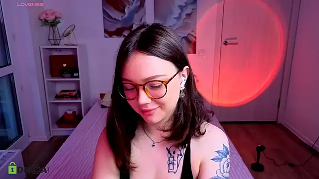 MilenaSaint online show from 10.03.25