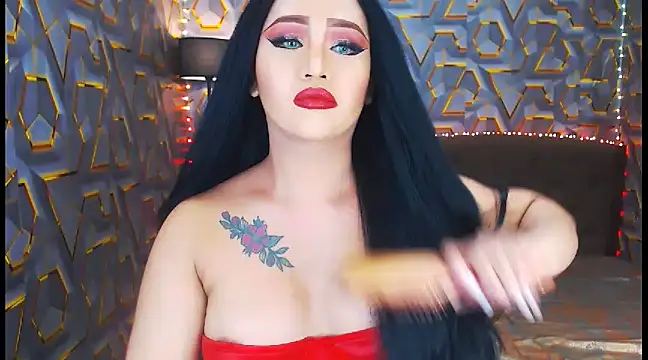 Snapshot of KylieMaxwellCaulfield_TS chatting on 01.22.25 KylieMaxwellCaulfield TS online show from 01.22.25