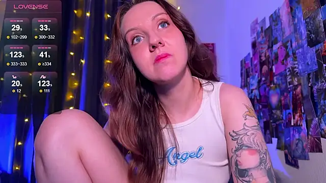 Snapshot of HotaruTomo chatting on 02.04.26 HotaruTomo online show from 02.04.26