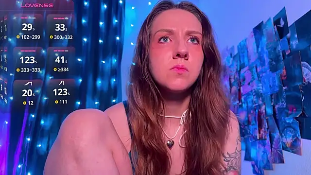 Snapshot of HotaruTomo chatting on 02.12.26 HotaruTomo online show from 02.12.26