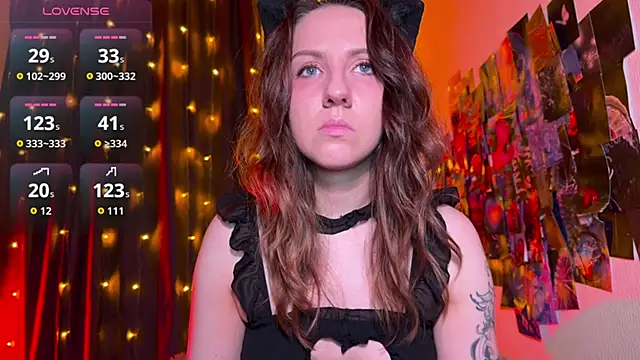 Snapshot of HotaruTomo chatting on 02.15.26 HotaruTomo online show from 02.15.26