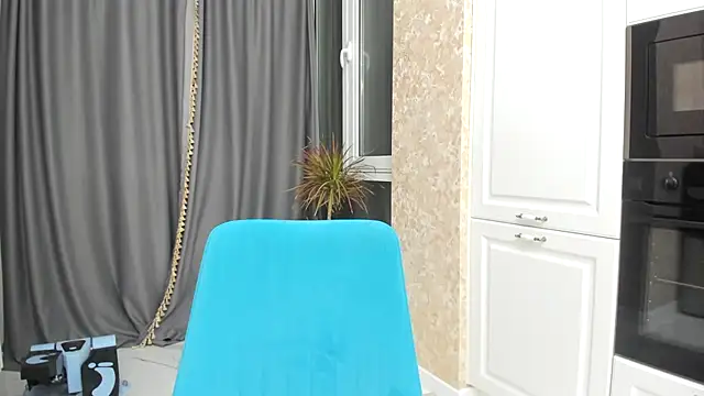 Iris cherry online show from 12.05.24