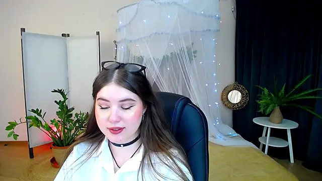 NicoleFoxery online show from 02.07.25