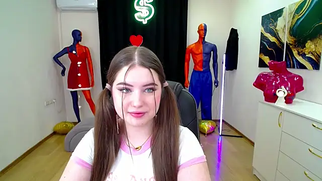 NicoleFoxery online show from 02.16.25