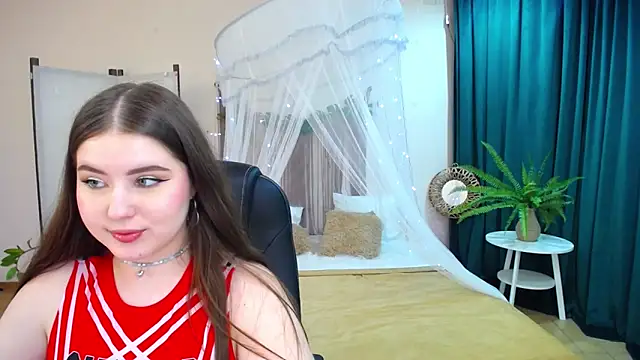 NicoleFoxery online show from 03.18.25