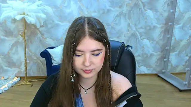 NicoleFoxery online show from 09.11.25