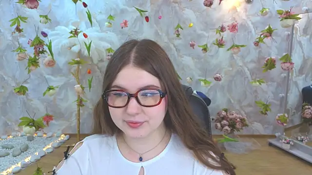 NicoleFoxery online show from 04.12.26