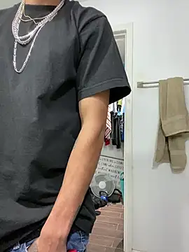 Snapshot of Prettyboiflaco chatting on 12.14.24 Prettyboiflaco online show from 12.14.24