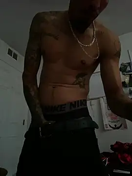 Snapshot of Prettyboiflaco chatting on 12.26.24 Prettyboiflaco online show from 12.26.24