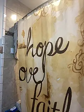 Snapshot of Prettyboiflaco chatting on 02.20.25 Prettyboiflaco online show from 02.20.25