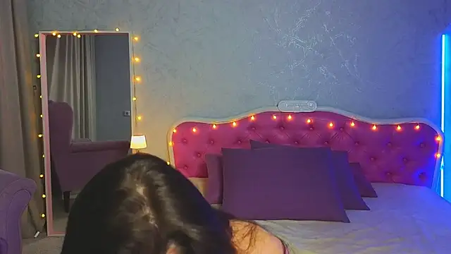 Ariana Petite online show from 01.23.25