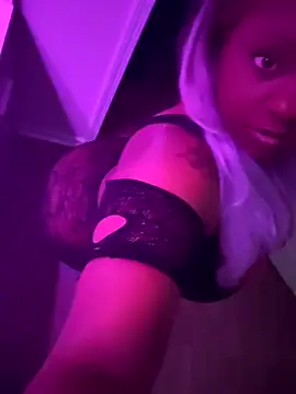 Snapshot of 6lue6a6y69 chatting on 12.16.25 6lue6a6y69 online show from 12.16.25