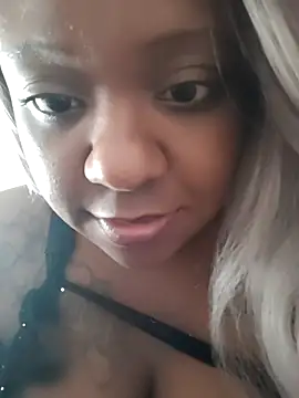 Snapshot of 6lue6a6y69 chatting on 12.16.25 6lue6a6y69 online show from 12.16.25