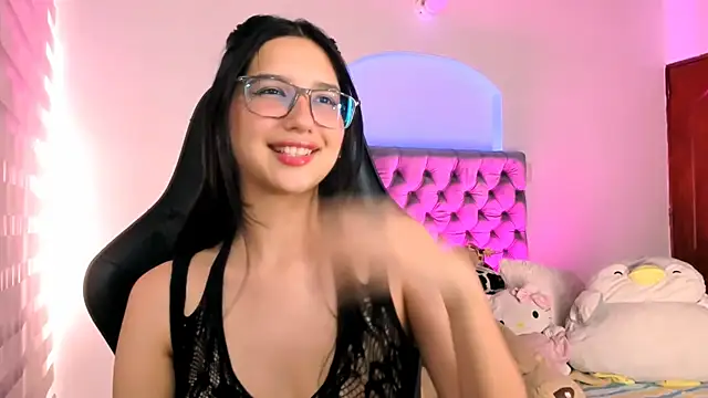 Luniverse online show from 11.26.25