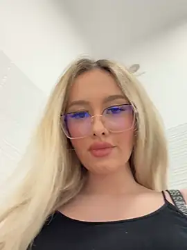 mollyxxx online show from 02.18.25