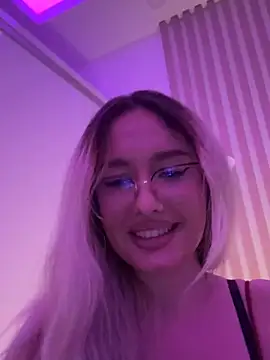 mollyxxx online show from 12.20.25