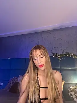 Snapshot of RockQueen_A chatting on 04.19.26 RockQueen A online show from 04.19.26