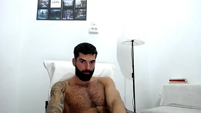 Snapshot of Verycutex chatting on 10.18.25 Verycutex online show from 10.18.25
