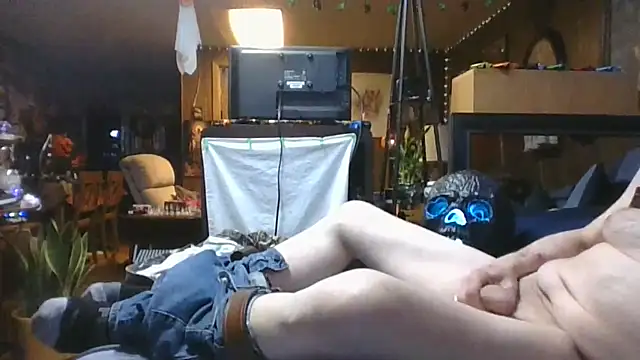 Snapshot of Makowboy chatting on 10.14.25 Makowboy online show from 10.14.25