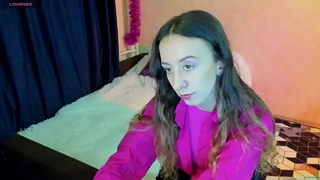 CurlySteph online show from 12.07.24