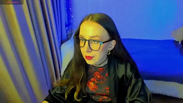 CurlySteph online show from 12.05.25