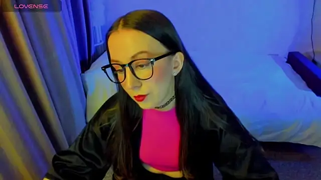 CurlySteph online show from 05.01.26