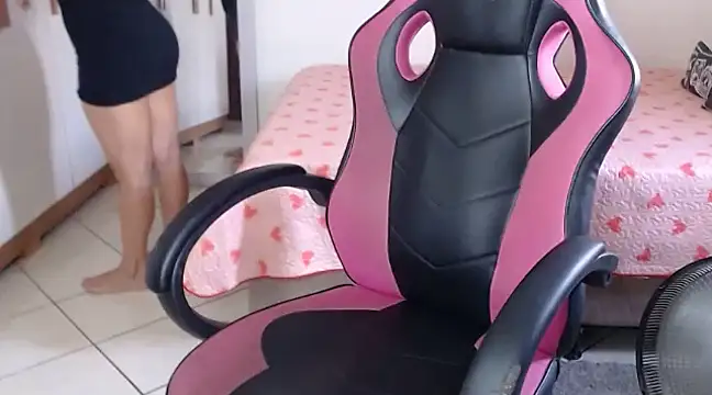 bustycarly online show from 02.25.25