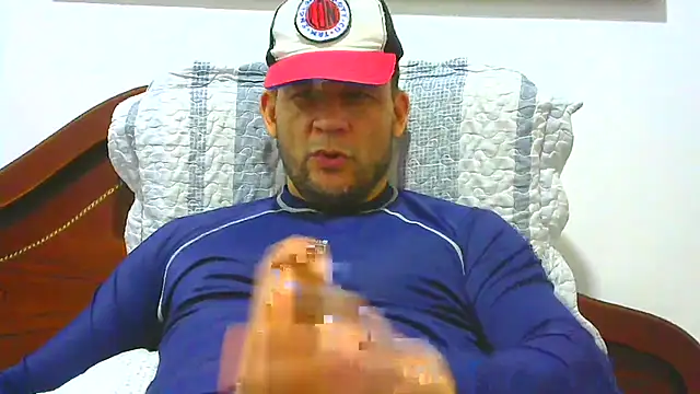 Snapshot of altenori112 chatting on 04.26.26 altenori112 online show from 04.26.26
