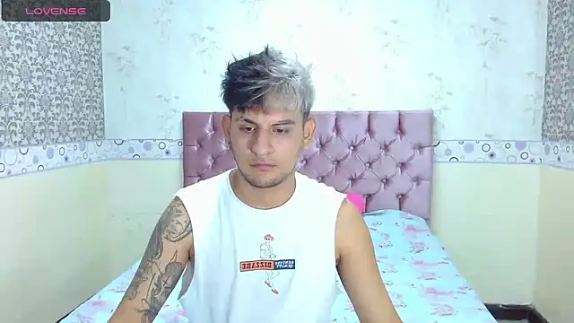 Dona and Carl online show from 12.20.24