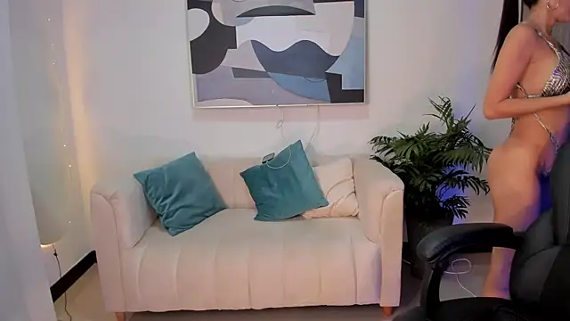 SaraParker  online show from 02.24.25