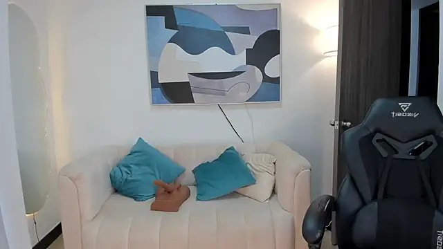 SaraParker  online show from 01.06.26