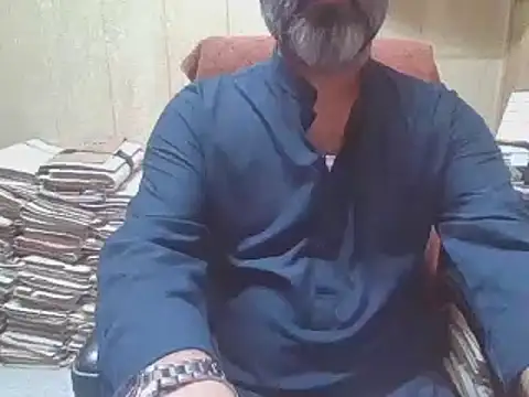 hairymaster95 online show from 10.16.25