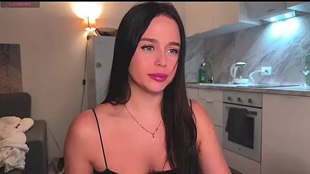 Snapshot of Megan_Nilson chatting on 01.05.25 Megan Nilson online show from 01.05.25