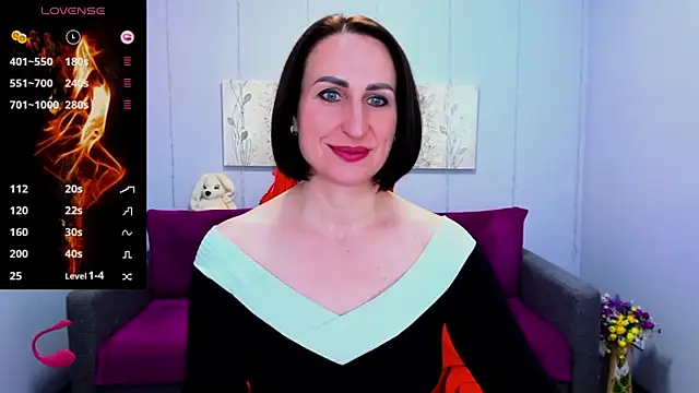 Nia Smithh online show from 02.19.25