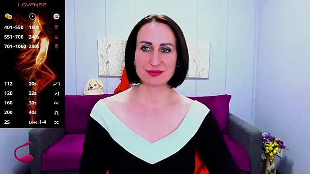 Nia Smithh online show from 02.19.25