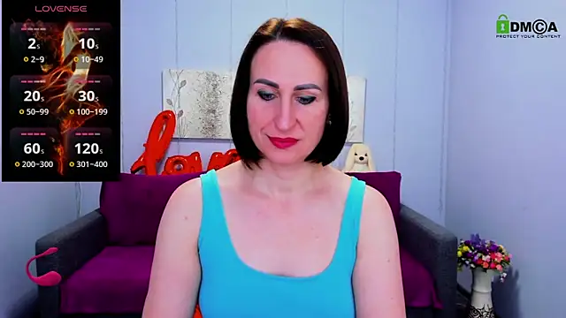 Nia Smithh online show from 03.11.25