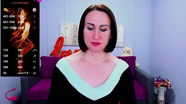 Nia Smithh online show from 03.22.25