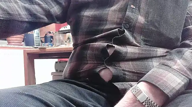 Snapshot of HaraldGermany chatting on 01.05.25 HaraldGermany online show from 01.05.25