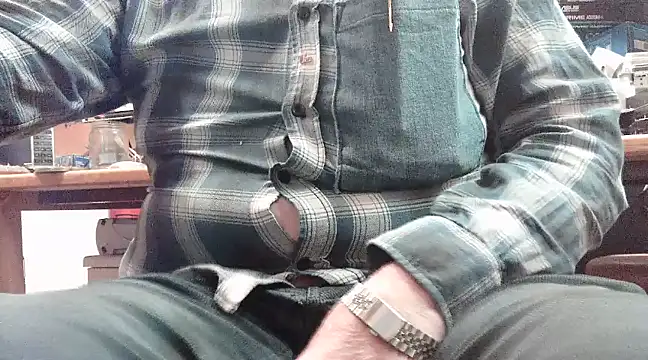 Snapshot of HaraldGermany chatting on 03.17.25 HaraldGermany online show from 03.17.25