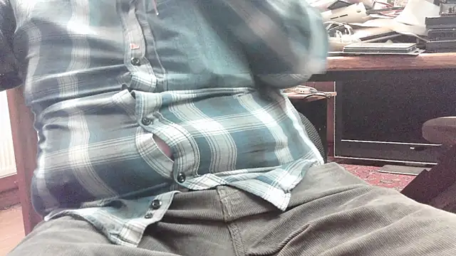 Snapshot of HaraldGermany chatting on 10.08.25 HaraldGermany online show from 10.08.25