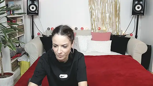 Snapshot of JaneDejaySC chatting on 10.16.25 JaneDejaySC online show from 10.16.25