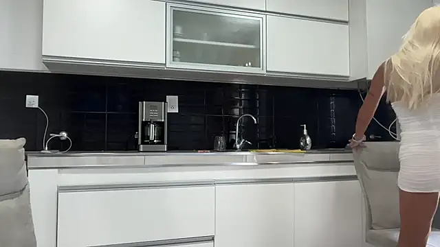 Reyna63 online show from 04.11.26