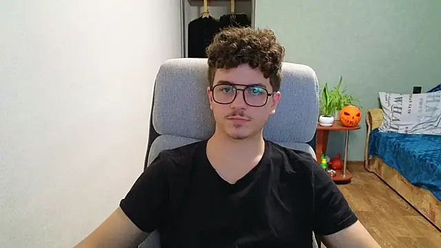 Remy Miles online show from 11.23.25